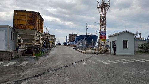  Partita la prima nave italiana che porta migranti in Albania