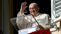 Papst Franziskus beim Angelus