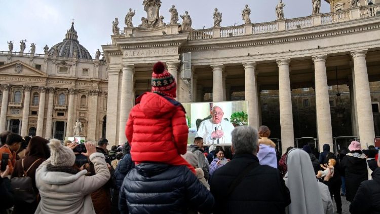 Papa ametumia fursa hii kubariki Sanamu za Mtoto Yesu