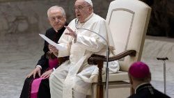 ஆறாம் பவுல் அரங்கத்தில் திருத்தந்தை பிரான்சிஸ்