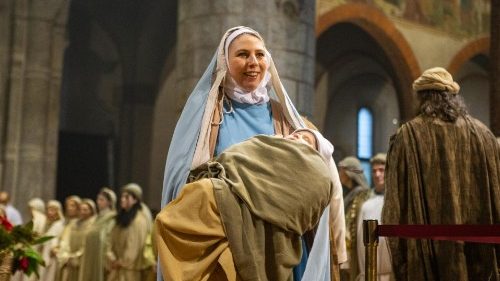 ሰብአ ሰገል ከምስራቅ የመጡ የከዋክብት ተመራማሪዎች ጠቢባን ናቸው፡፡