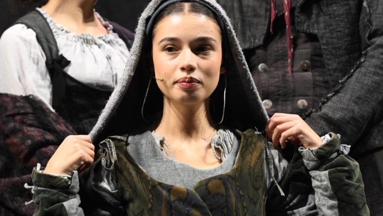 Mūzikla par svēto Bernadeti galvenās lomas atveidotāja