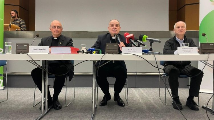 Bischof Muser bei der Pressekonferenz an diesem Freitag