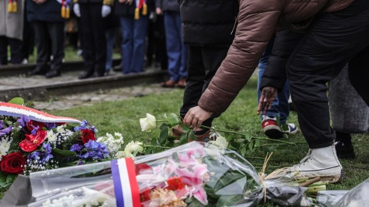 International Holocaust Remembrance Day in Paris 