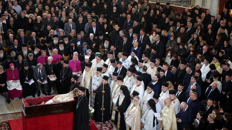 Bei der Begräbnisfeier in der Kathedrale von Tirana