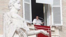 संत पापा फ्राँसिस