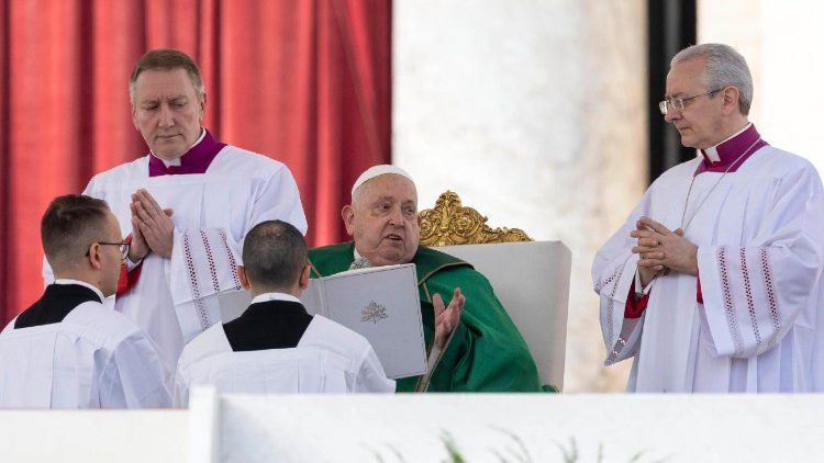 पवित्र मिस्सा में संत पापा फ्राँसिस