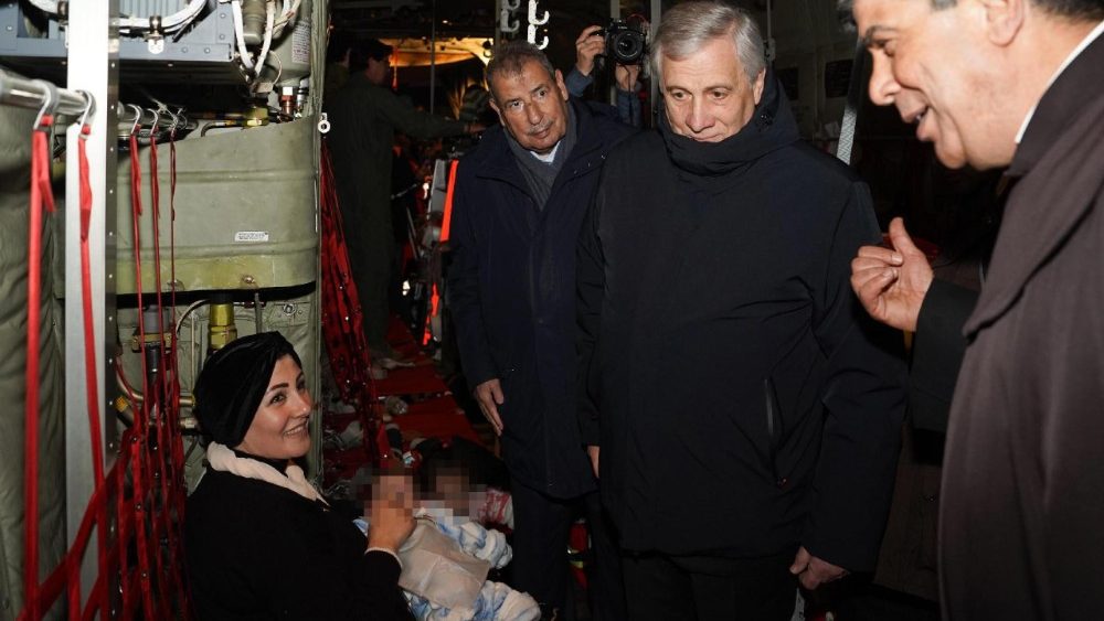 Sul volo per Roma Ciampino anche padre Ibrahim Faltas