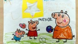 Papež prejema veliko pisem in otroških risb