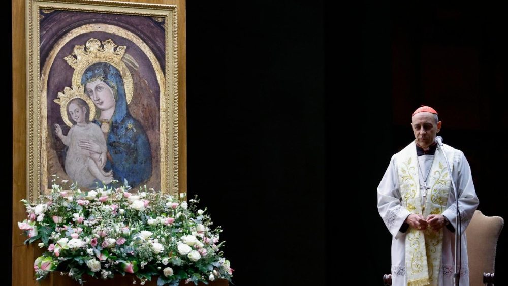 Ружанцовая малітва за Папу на Плошчы Святога Пятра