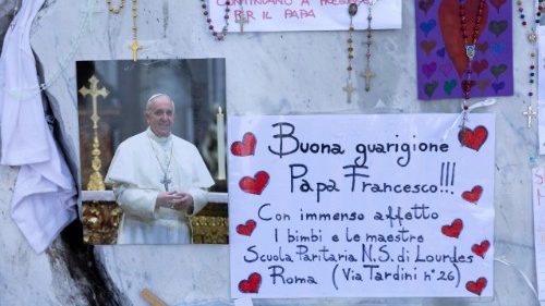सन्त पापा की चिकित्सीय स्थिति स्थिर, प्रार्थनाओं के लिये आभार