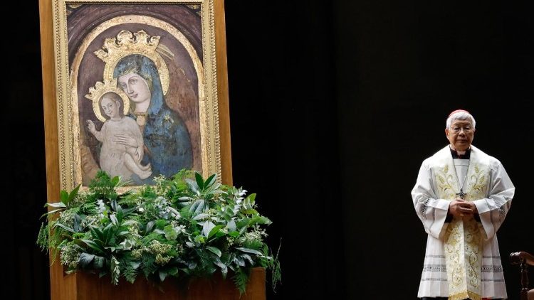 செபமாலை வழிபாட்டின் போது கர்தினால் Lazarus You Heung-sik