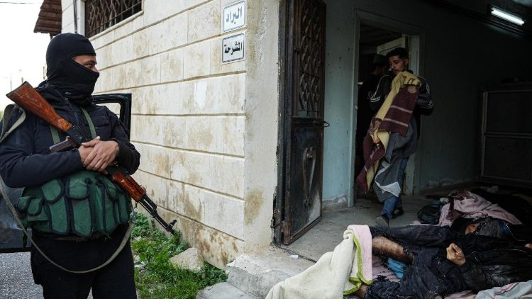 Hundreds killed in Latakia violence
