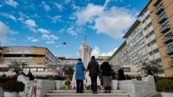 Болницата "Агостино Джемели"