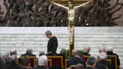 Pater Roberto Pasolini, OFM Cap håller fastans predikningar