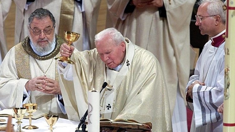 Ян Павел ІІ падчас святой Імшы