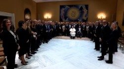 Il Papa incontra dirigenti Gemelli e personale che lo ha curato