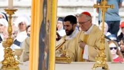 Papa: Parolin celebra a Piazza S.Pietro seconda messa 'novendiali'