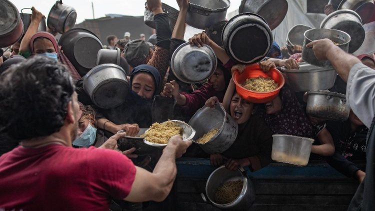 Podle  agentury OSN pro palestinské uprchlíky UNRWA trpí více než milion lidí v pásmu Gazy „vysokou mírou“ akutní potravinové nejistoty.