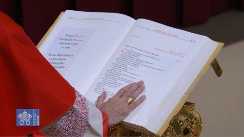 പത്രോസിന്റെ പുതിയ പിൻഗാമിക്കായുള്ള കോൺക്ലേവ് ആരംഭിച്ചു