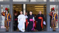 वाटिकन में संत पापा लियो 14वें