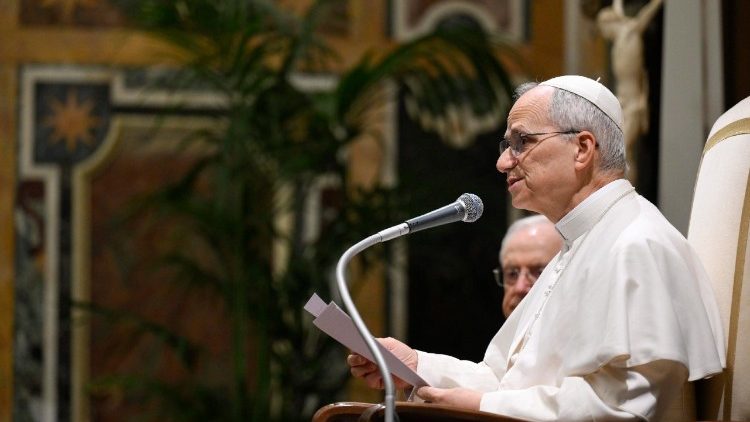 Il Papa a Fondazione Centesimus Annus, date la parola ai poveri