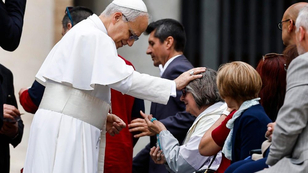 Prima udienza generale di Papa Leone in piazza San Pietro