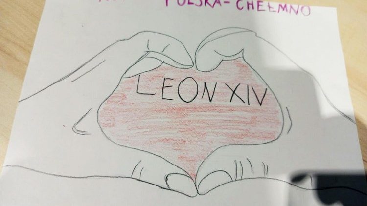 ലിയോ പതിനാലാമൻ പാപ്പായ്ക്ക് കുട്ടികൾ വരച്ചു നൽകിയ ചിത്രം. 