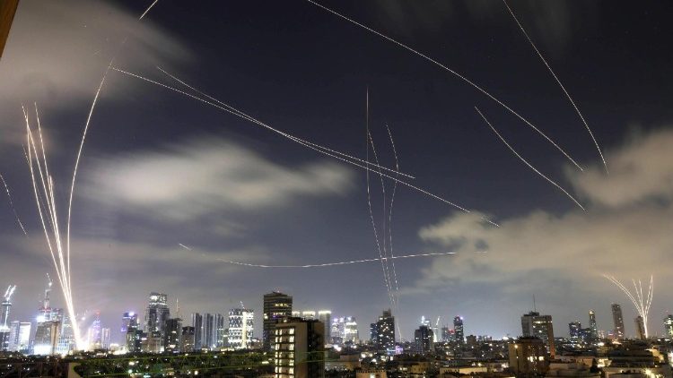 الأساقفة الأمريكيون يطالبون بتكثيف الجهود الدبلوماسية لوقف التصعيد في الشرق الأوسط