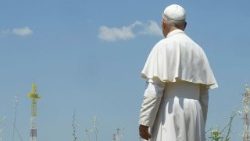 Papst Leo an diesem Donnerstag auf dem Sendegelände von Radio Vatikan außerhalb von Rom