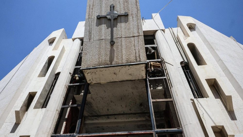 Vigil, prayers for victims of suicide bombing at Damascus church