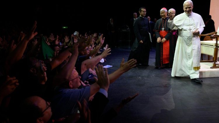Il Papa a Auditorium Conciliazione per incontro con sacerdoti