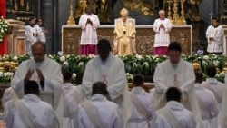 写真：教皇レオ14世による司祭叙階式