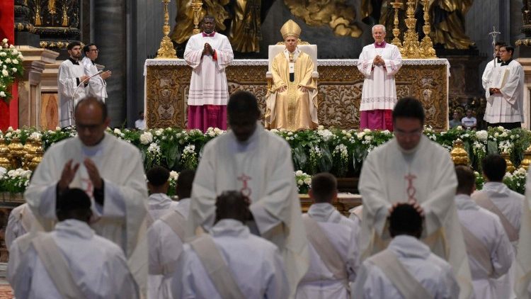 写真：教皇レオ14世による司祭叙階式