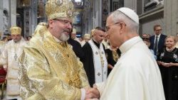 यूक्रेन के जुबली तीर्थयात्रियों से मुलाकात करते पोप लियो 14वें