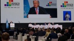 رئيس الأساقفة كاتشا يتحدث عن ضرورة اتخاذ خطوات ملموسة من أجل تحقيق أهداف التنمية المستدامة