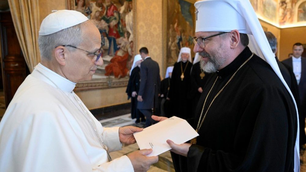 Il Papa agli ucraini, la pace torni presto nella vostra patria