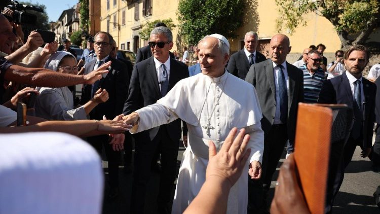 Leó pápa vasárnap délután megérkezett Castel Gandolfóba, ahol nyári szabadságát tölti