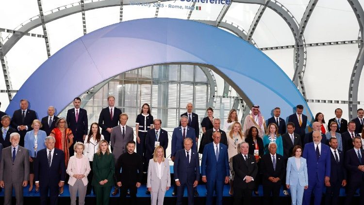 De nombreux chefs d'État sont présents à Rome pour la 4e conférence sur la reconstruction de l'Ukraine. 