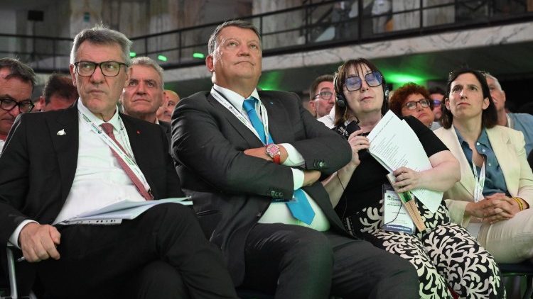 Wajumbe wakishiriki mkutano wa XX wa Cisl.