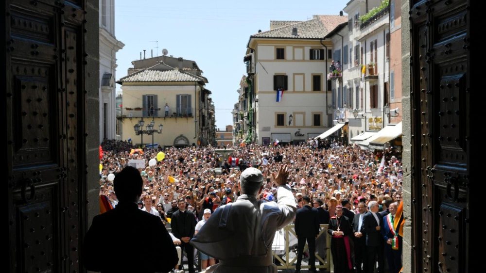 Pope Leo XIV Angelus prayer