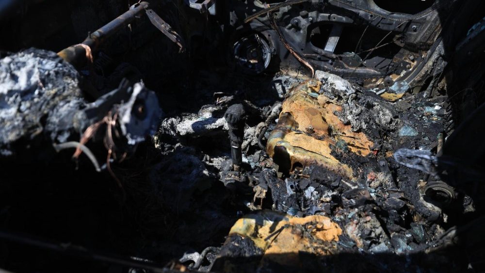 Kolonët izraelitë sulmuan fshatin Taybeh në Bregun Perëndimor