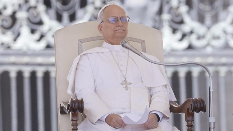 Leó pápa a Szent Péter téren