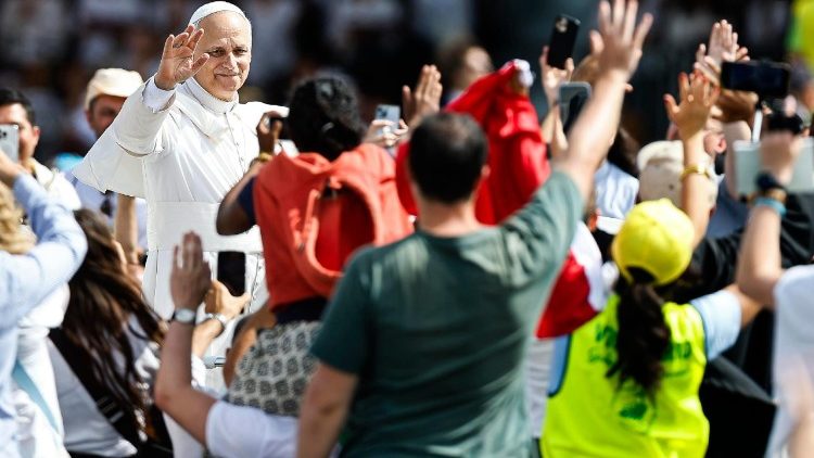 Papst Leo bei einem Jugendtreffen in Tor Vergata, Rom, Anfang August 2025