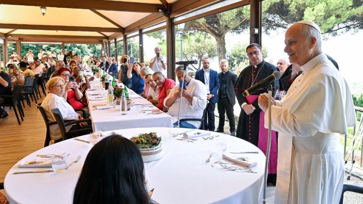 Pope Leo XIV shares festive lunch with the poor of the Diocese of Albano Laziale