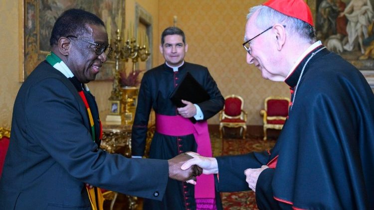 срещата на президента с кардинал Паролин