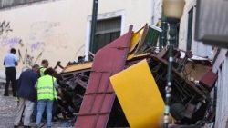 Restos del funicular del "Elevador da Glória" en Lisboa