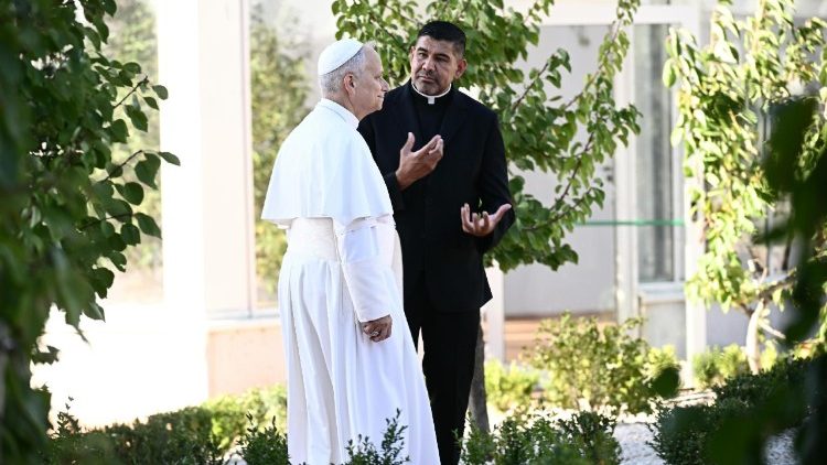 Papst Leo im Borgo Laudato Si