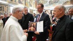 திருப்பீட இறையியல் கல்லூரி பொறுப்பாளர்களுடன் திருத்தந்தை 