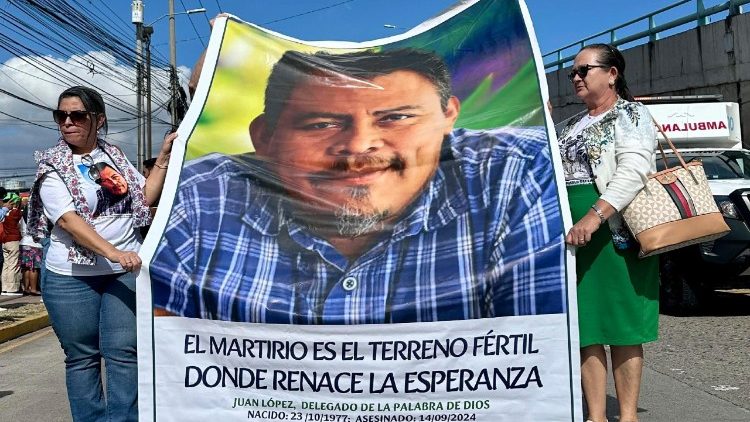 Umweltschützer Juan Lopez mit einer Pilgerreise gedacht